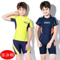 新款男童泳衣中大童12-15岁分体平角青少年学生游泳训练速干防晒