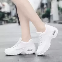 鬼步舞鞋女软底透气广场舞鞋女网面春季跳舞鞋运动女鞋拽步舞2021