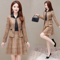 仿鹿皮绒裙套装a字短裙女装2021年秋季新款长袖小外套两件套裙子 卡其色 两件套 M 90-100斤