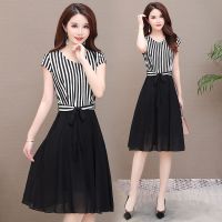 2020新款夏季洋气大码女装条纹印花连衣裙中年妇女阔太太收腰裙子 黑白条纹 M 建议85-100斤