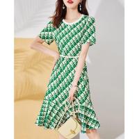 MOHO&MO 2021年夏季新品撞色中长款连衣裙时尚薄款显瘦百搭遮肉女 绿色 L