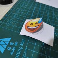 流汗黄豆贴纸表情明星爱豆贴纸不干胶小广告户外贴纸定制名片印刷 4点之前当天发货