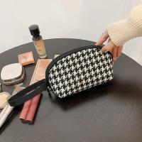 旅行洗漱包女士出差便携收纳袋大容量手拿零钱包简约化妆包手机包 小号千鸟格