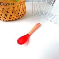 小大号全包一体长柄食品级硅胶婴儿勺子沙律沙拉汤匙 不粘锅专用 浅红色柄迷你号温感婴儿用