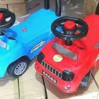 儿童滑行车扭扭车音乐灯光0-3岁溜溜车宝宝可坐可骑得玩具车童车 无音乐灯光无礼包颜色随机小汽车