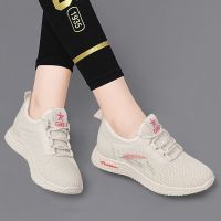 女鞋2021秋季休闲时尚运动鞋飞织透气防滑软底鞋子百搭旅游鞋网鞋 米白色 35