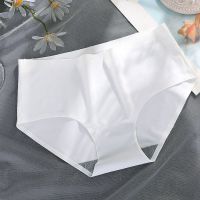 1/3条 无痕冰丝内裤女中腰大码透气清凉夏季简约薄款三角裤黑白灰 白色 1条 XL [建议130-150斤]