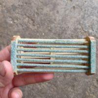 画眉鸟笼配件 花生仓 可以装蝈蝈蚂蚱笼蚱蜢 磨嘴杯 嘴 锋嘴 画眉鸟笼配件 花生仓 可以装蝈蝈蚂蚱笼蚱蜢 磨嘴杯 嘴 锋