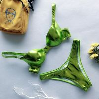 2020新款亮皮硬包两件套比基尼欧美分体泳衣性感聚拢泳装度假沙滩 绿色 带钢托胸垫 S