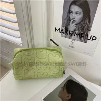 ins防水大容量化妆包高颜值仙气学生可爱外出随身便携洗漱收纳包 [绿色兔子] 便携式化妆包