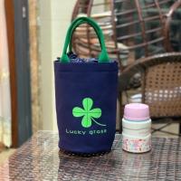 新款日系帆布手提抽绳袋妈咪包午餐包饭盒袋圆形圆桶饭内带水杯位 藏蓝四叶草