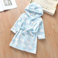 儿童法兰绒睡袍不掉毛不掉色春秋冬睡袍浴袍男女童卡通中小童睡衣 蓝色云朵(带扣) 90码(建议身高75cm左右)
