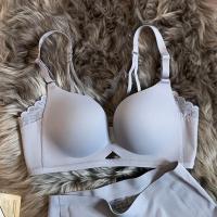 日本轻木棉小胸聚拢内衣女蕾丝美背光面薄款内衣女舒适文胸罩套装 银灰色[单件] 32/70A[舒适无钢圈]