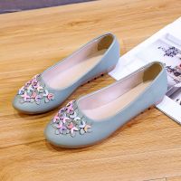 2021春季新款单鞋女月牙小碎花女鞋低跟软底豆豆花百搭护士妈妈鞋 绿色 (鞋子偏小一码) 39