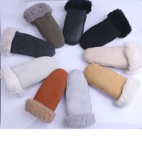 皮毛一体手套女冬季手套女士联指手套羊皮手套保暖手套滑雪手套 随机颜色