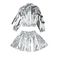 儿童演出服街舞套装男女童嘻哈潮流架子鼓炫酷走秀爵士舞表演服夏 上衣+短裙(银色套装) 110