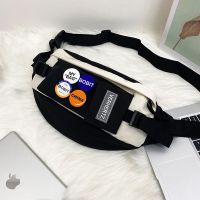 ins潮牌胸包男士单肩小背包休闲轻便腰包女学生斜挎包日系小包包 黑白拼色徽章4件套