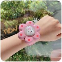 可爱驱蚊手环啪啪圈大人女生版儿童小学生少女长效卡通防蚊扣手表 粉色-兔兔(三挡闪光)