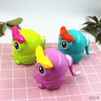 儿童手动卷笔器卡通铅笔刀 学生自动进笔卷笔刀 手摇 削笔器