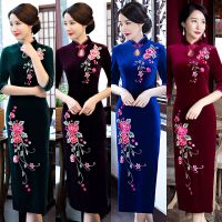 新款绣花金丝绒旗袍中长款宴会礼服2020春秋七分袖改良旗袍连衣裙