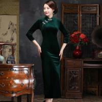 2019春装新款色金丝绒长款七分袖大码时尚宴会礼服改良丝绒旗袍