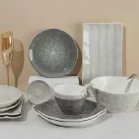 北欧轻奢餐具碗筷子情侣盘子碗套装家用组合网红盘子陶瓷饭碗礼品