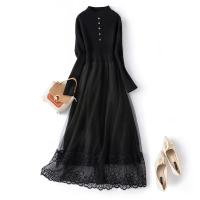 2021秋冬新款圆领甜美蕾丝大摆收腰显瘦长款针织连衣裙