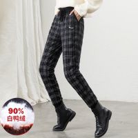 格子羽绒裤女外穿冬季高腰显瘦哈伦裤加厚保暖棉裤黑白格小脚裤子