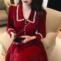 2021年秋装新款法式温柔风设计感小众轻熟风裙子轻奢红色连衣裙女