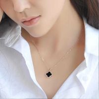 不掉色钛钢黑天鹅耳钉项链女套装潮流首饰品白金四叶草锁骨链吊坠 四叶草金[一条]