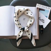 春秋款韩国小方巾丝巾女百搭洋气时尚小领巾薄款秋冬围脖围巾纱巾 复古波点米白