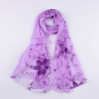 送围脖]围巾女秋冬款时尚纱巾长款绣花丝巾百搭妈妈围脖保暖 紫罗兰[一个]
