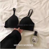 新款超薄超软三角杯内衣女性感无痕无钢圈美背聚拢大小文胸女透气 优雅黑 S (32/70) [优质原版]