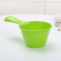 宝宝洗澡水勺 婴幼儿洗头用水瓢 多用途水勺 儿童洗澡玩水用水勺 绿色