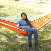 户外休闲吊床单双人蚊帐防蚊虫吊床降落伞布野营露营超薄加大吊椅 橘黄拼湖蓝2米7*1米4