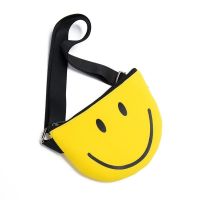 黄色 幼童包包 儿童笑脸包包2020新款潮款时尚幼儿园单肩包卡通斜挎包宝宝搭配饰