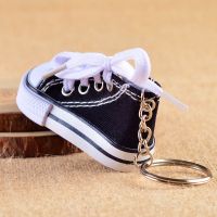 帆布鞋钥匙扣挂件女可爱创意挂件书包挂件情侣挂件学生礼物男女 黑鞋