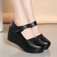 真软皮新款女鞋妈妈鞋坡跟皮鞋单鞋圆头魔术贴高跟鞋百搭工作鞋女 黑色 35 标准码