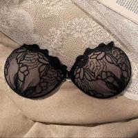 加厚蕾丝胸贴女隐形文胸小胸聚拢无痕防滑硅胶婚纱防走光凸点乳贴 黑色低价(送肩带) AB通杯