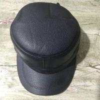 牛皮帽子男冬季真皮帽子男士护耳鸭舌平顶军帽中老年保暖加棉厚款 黑.色PU平顶帽+护耳(假一赔十) XXL(60-61cm