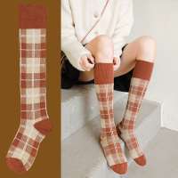 日系复古袜子女ins潮高筒英伦风菱形格及膝jk小腿袜韩版街头长袜 绣红方格 均码(收藏优先)