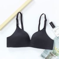 薄款日系少女内衣无钢圈学生高中生小胸专用一片式无痕聚拢文胸罩 黑色 32/70AB