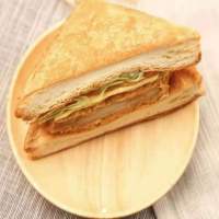 金枪鱼蛋沙拉双拼三明治 121g