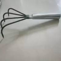 4齿耙子刮墙种花多用耙子小铁耙刨花生工具小爪子园林耙土种菜 4齿耙子刮墙种花多用耙子小铁耙刨花生工具小爪子园林耙土种菜