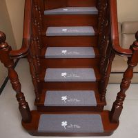 亚麻浅灰色四叶草[夜光] 平面款55*25cm 实木防滑楼梯垫 家用免胶自粘防滑地垫 旋转楼梯台阶贴楼梯踏步垫