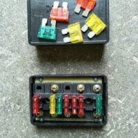 时风农机配件时风三轮车三马车保险合电器合(送保险片5个) 时风农机配件时风三轮车三马车保险合电器合(送保险片5个)