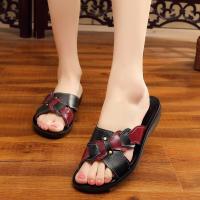 黑色 牛皮 35 20夏季中年软皮妈妈鞋凉鞋软底中老年平跟大码平底女士防滑凉拖鞋
