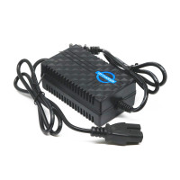 农用12V电动喷雾器充电器12V8AH12AH20AH智能电瓶充电器方孔通用