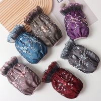 蕾丝一双装[随机发] 羽绒服棉衣套袖女冬季居家办公防污防脏袖套短款时尚绣花蕾丝袖头