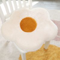 白色记包蛋 pp棉款50*50 记忆棉坐垫乳胶椅垫圆形花朵雏菊椅子兔毛荷包蛋飘窗ins屁垫地垫